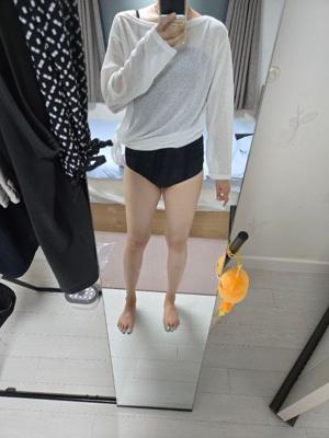 [MADE BY 비바럽]로아 커버업 티셔츠[여름/커버업/시스루/휴양지/바캉스/루즈핏/박스/롱티/비치웨어/트임/비키니/모노키니/긴팔/슬릿/티셔츠/오프숄더/니트] TS19613F 상세 이미지 60